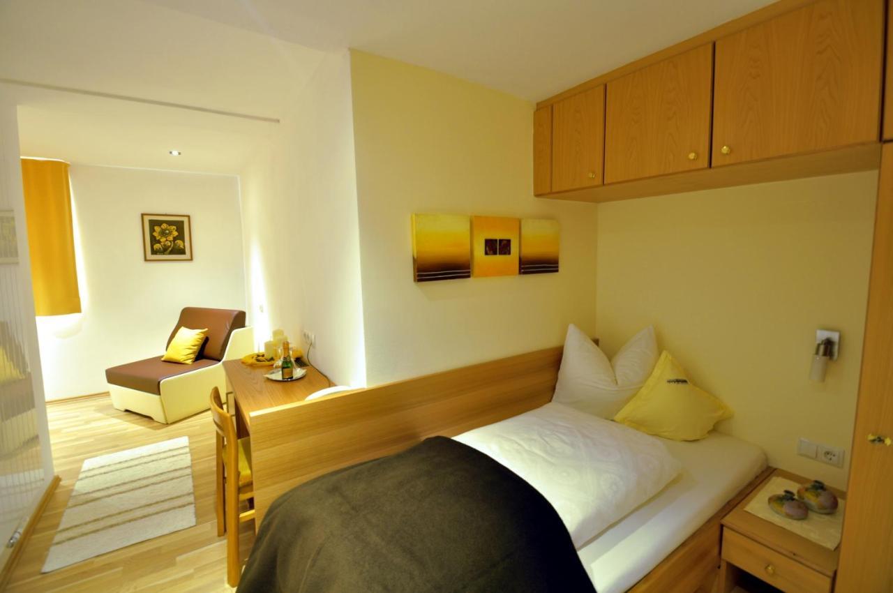 Lapis Monti - Apartments & Suites Бурґузіо Екстер'єр фото